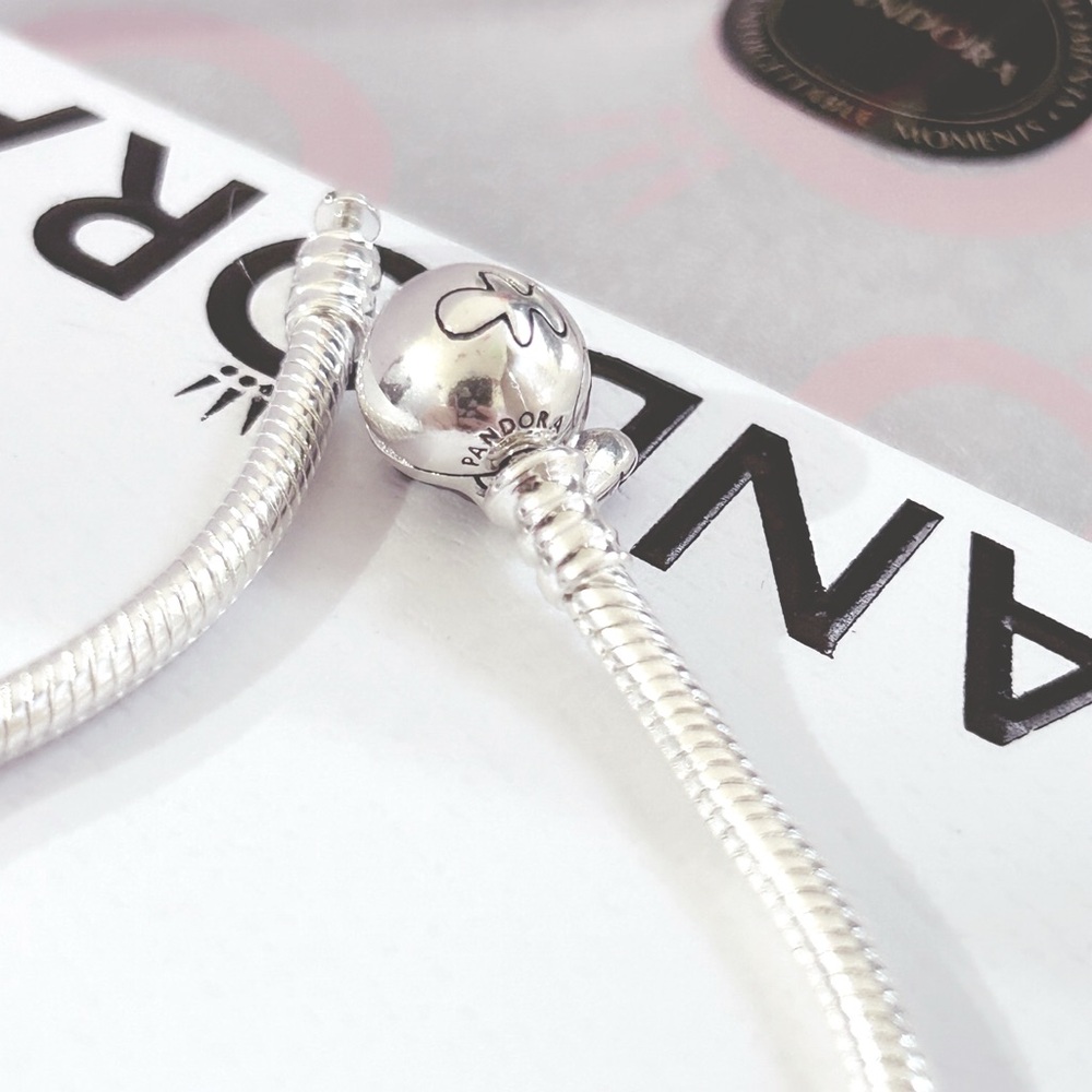 PANDORA Disney Stitch Snake Chain Bracelet (21cm|8.3”) w/box - Picture 5 of 11